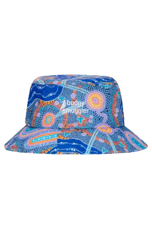 Bucket Hat in Nardurna Solidarity